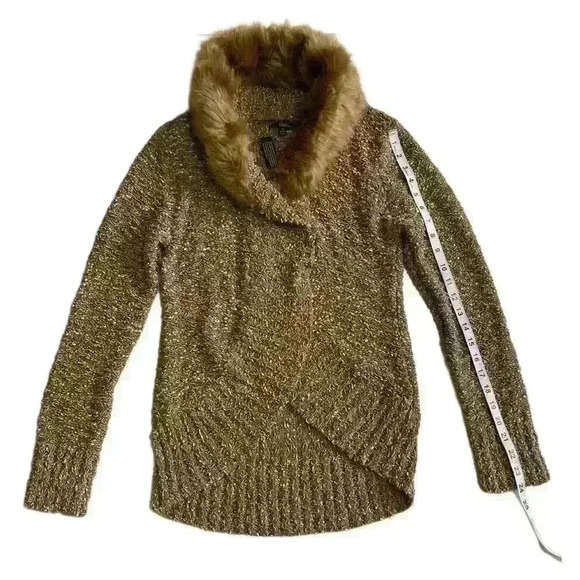 Slonl Wool Blended Long Sleeve Sweater with Faux Fur Trim Golden Threads Size M - Picture 7 of 13